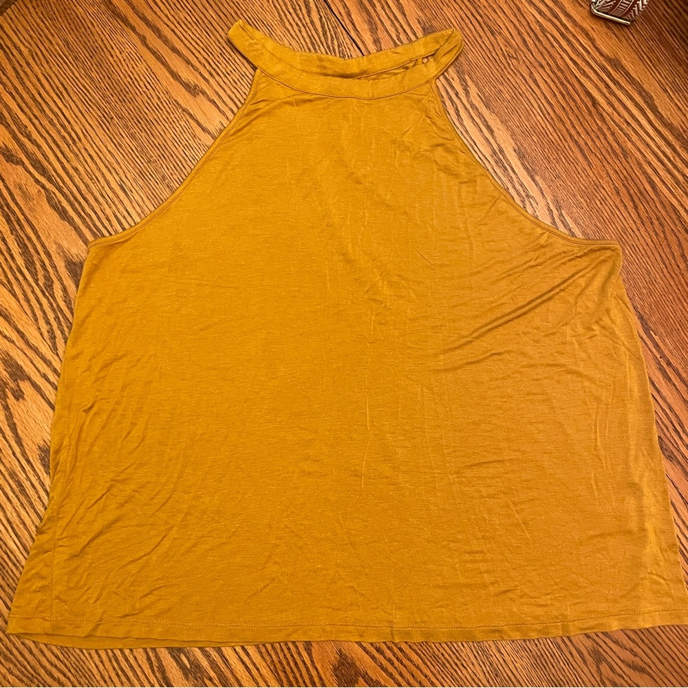 New w/o tags! High neck tank